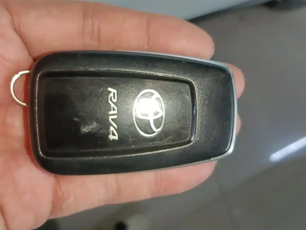 Toyota RAV4 Rongfang 2023 2.0L CVT FWD Style Plus Edition фото 9