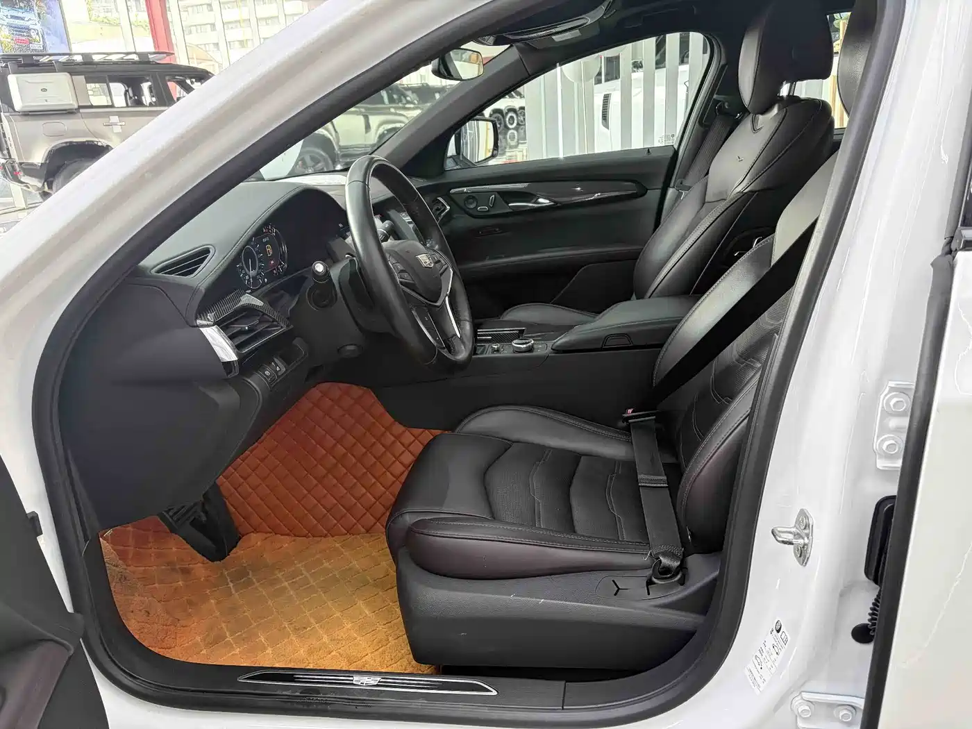 Фото 8 - Cadillac CT6