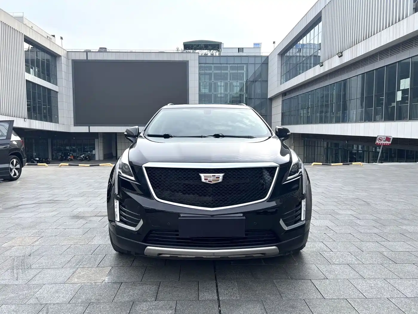 Cadillac XT5 2018 28T 4WD Luxury фото 2