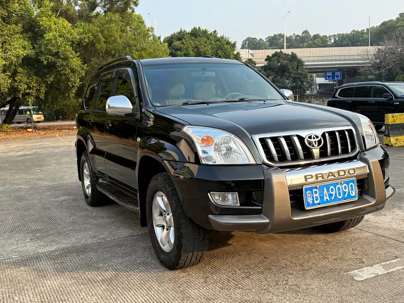 Toyota Prado (Import) 2004 VX 4.0 фото 3