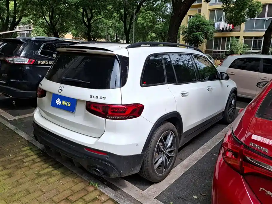 Mercedes-Benz GLB AMG 2022 AMG GLB 35 4MATIC фото 3