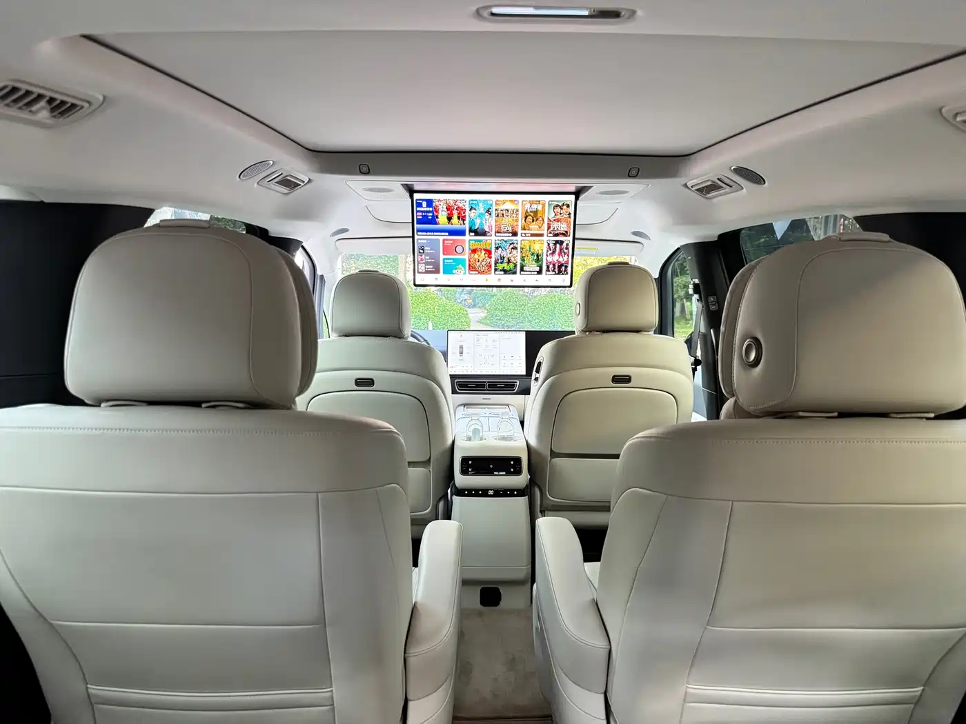 Li Auto MEGA 2025 2025 Model Home Family Special Edition