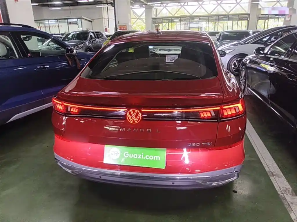 VOLKSWAGEN LINGDU