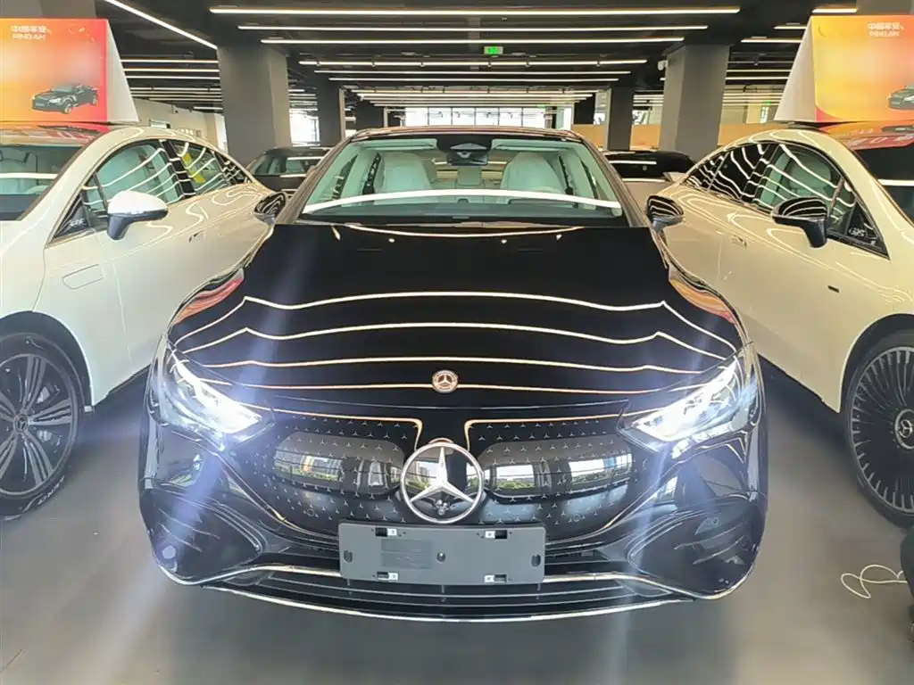 Mercedes-Benz EQE 2025 500 4MATIC Pioneer фото 3