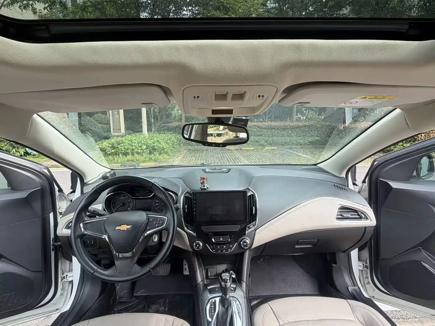 Chevrolet Cruze 2015 1.4T DCG Luxury Edition фото 18