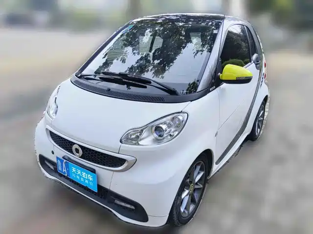  smart smart fortwo 2014 1.0 MHD Hardtop BoConcept Special Edition