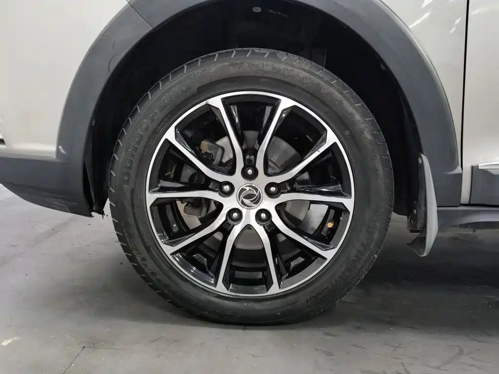Dongfeng Fengxing Fengxing SX6 2018 2018 1.6L CVT Luxury