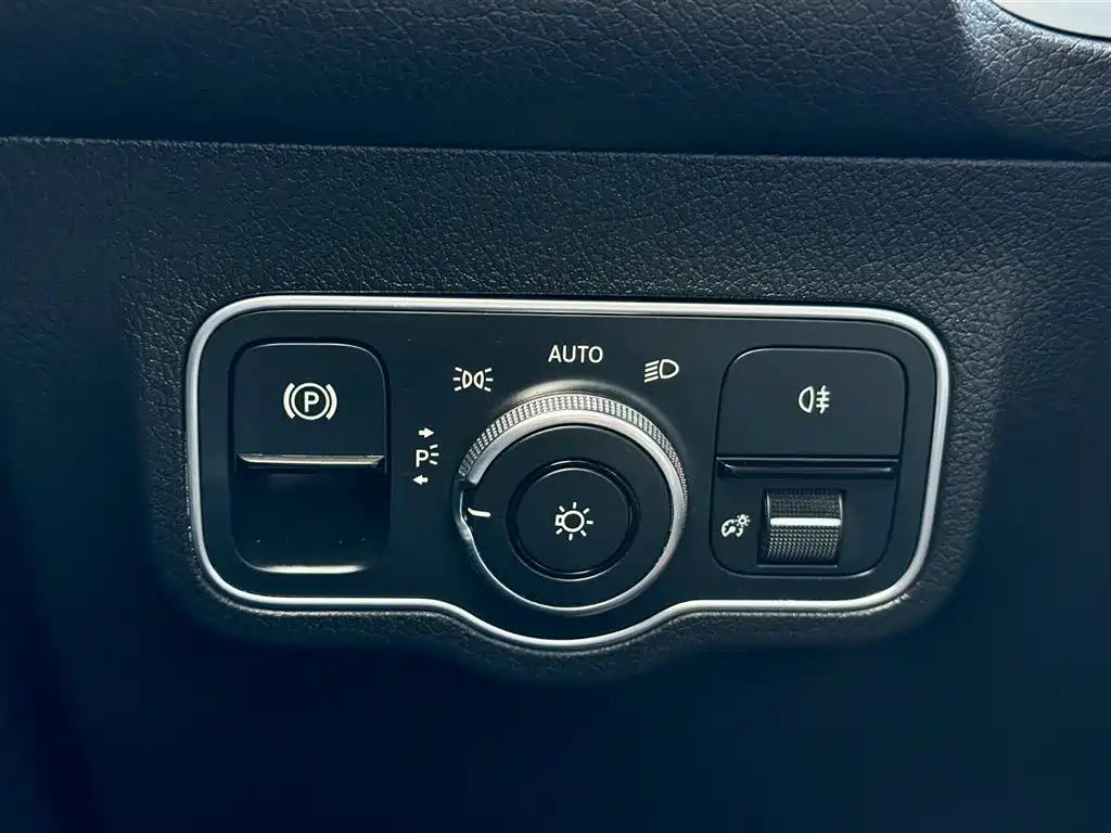 Mercedes-Benz GLB 2020 GLB 200 Fashion фото 26