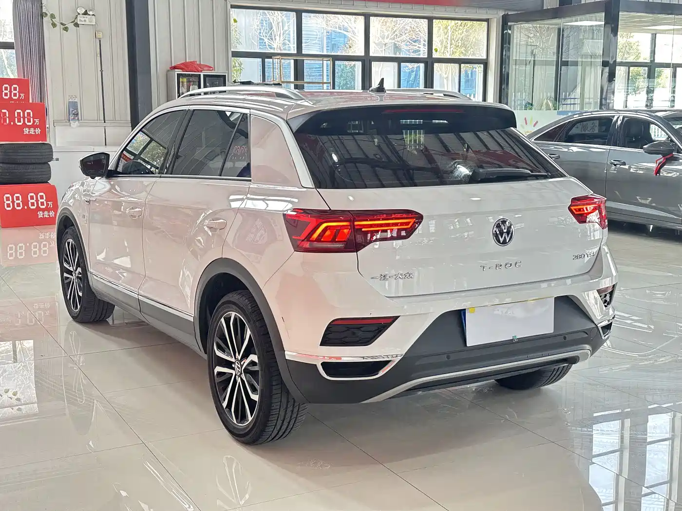 VOLKSWAGEN T ROC EXPLORING SONGS