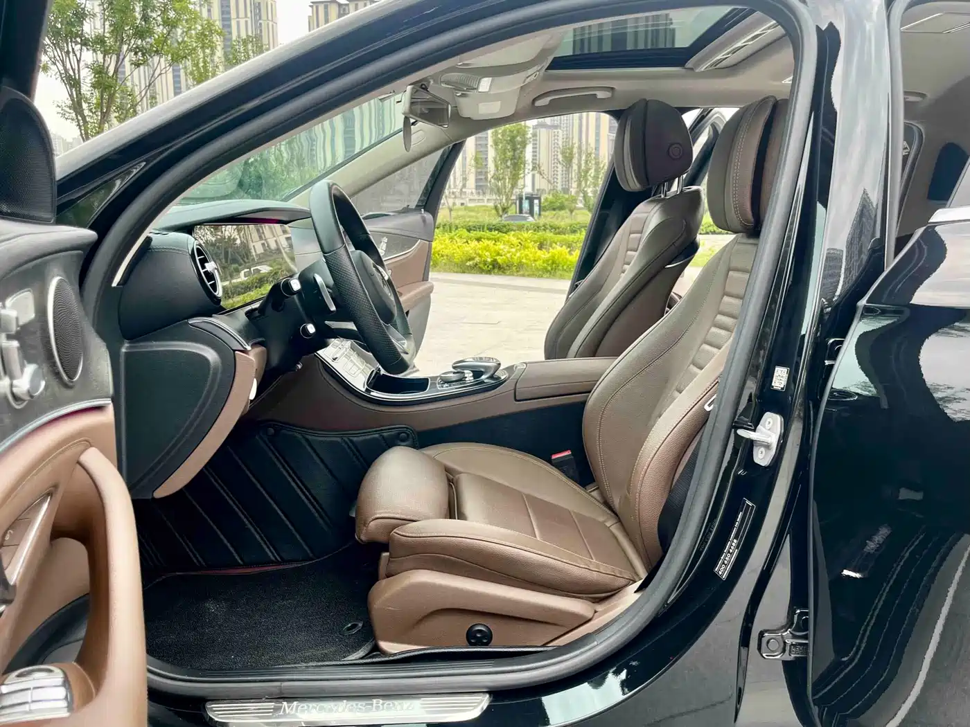 Mercedes-Benz E-Class 2018 Facelift E 200 L Sport фото 8