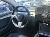 Photo 23 - Tesla Model 3