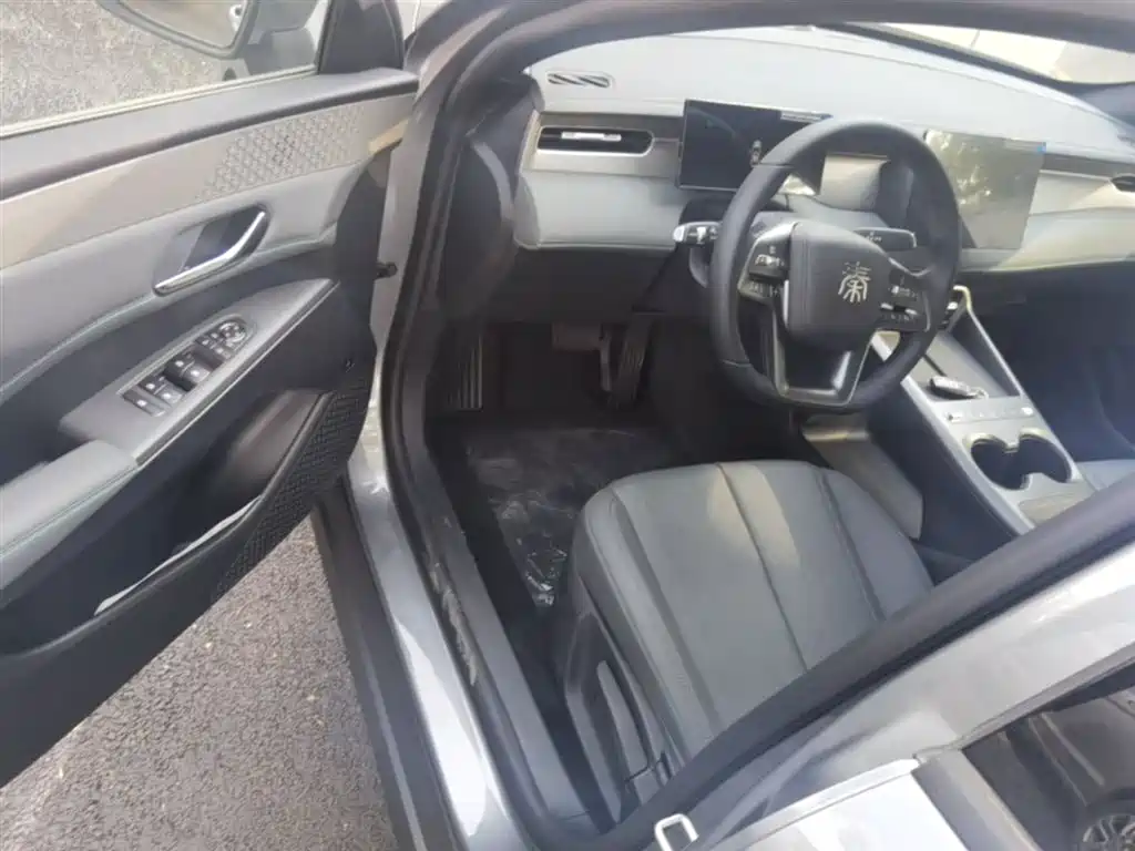 BYD Qin PLUS 2026 DM-i Smart Edition 128KM Progressive фото 16