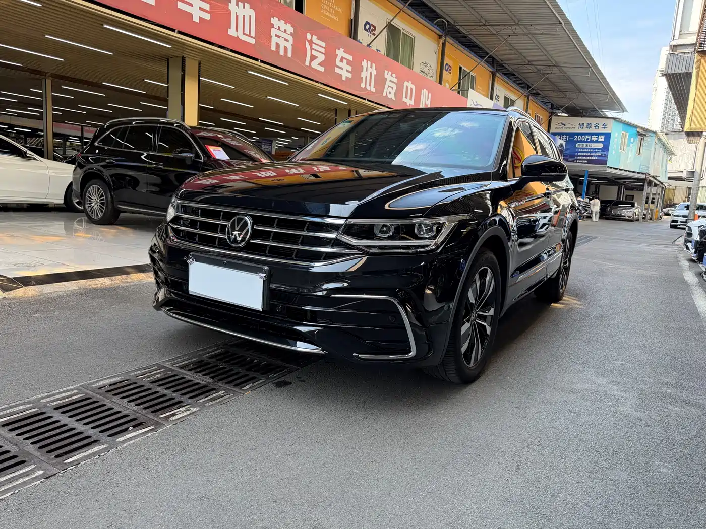 Volkswagen Tiguan L 2024 330TSI Automatic 2WD R-Line Premium Enjoyment Edition
