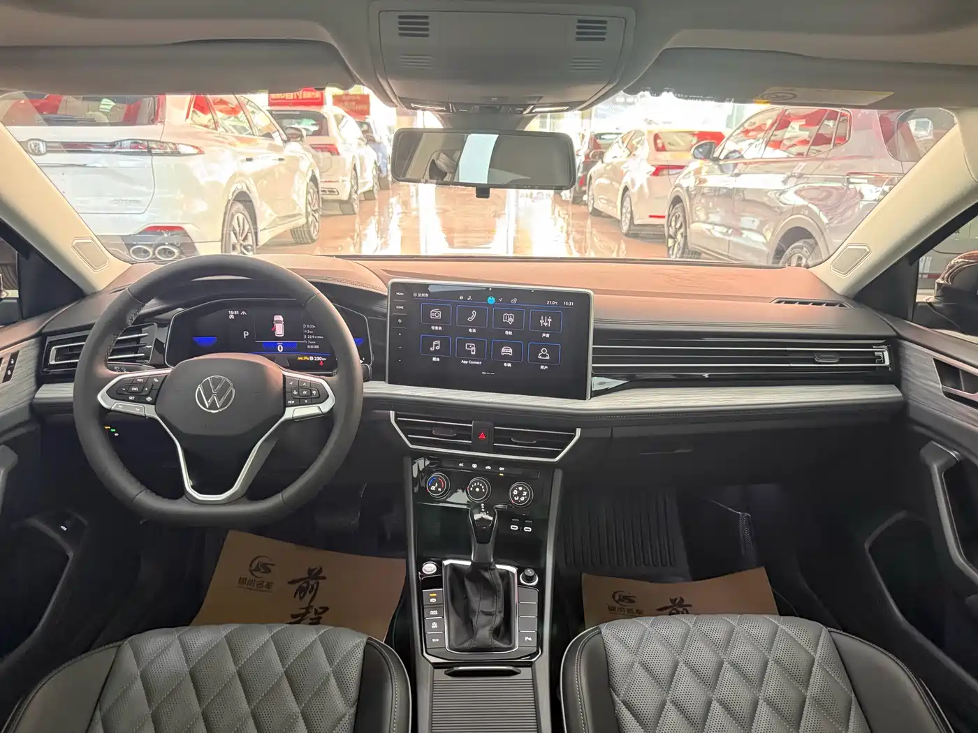 Volkswagen Sagitar 2024 300TSI DSG Surpass Edition фото 9