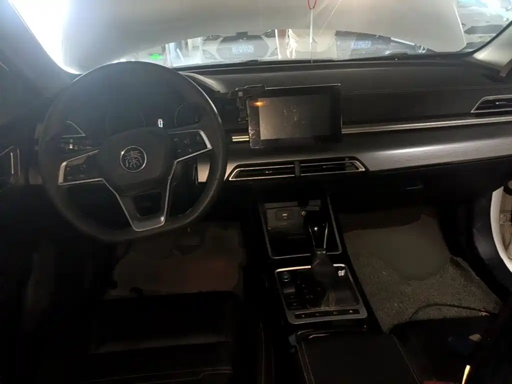 BYD Qin 2020 2019 1.5L Automatic Luxury Edition