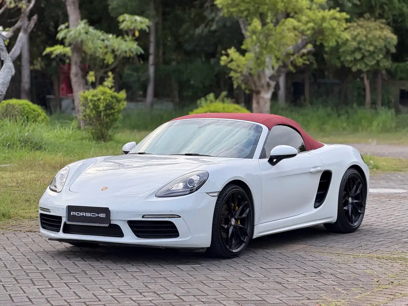 Porsche 718 2016 2016 Boxster 2.0T