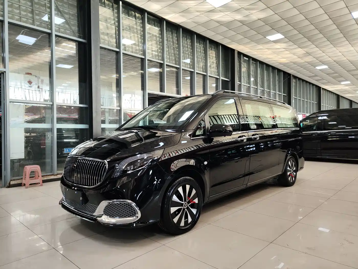 Mercedes-Benz Vito 2021 2.0T Business Edition 7-seater
