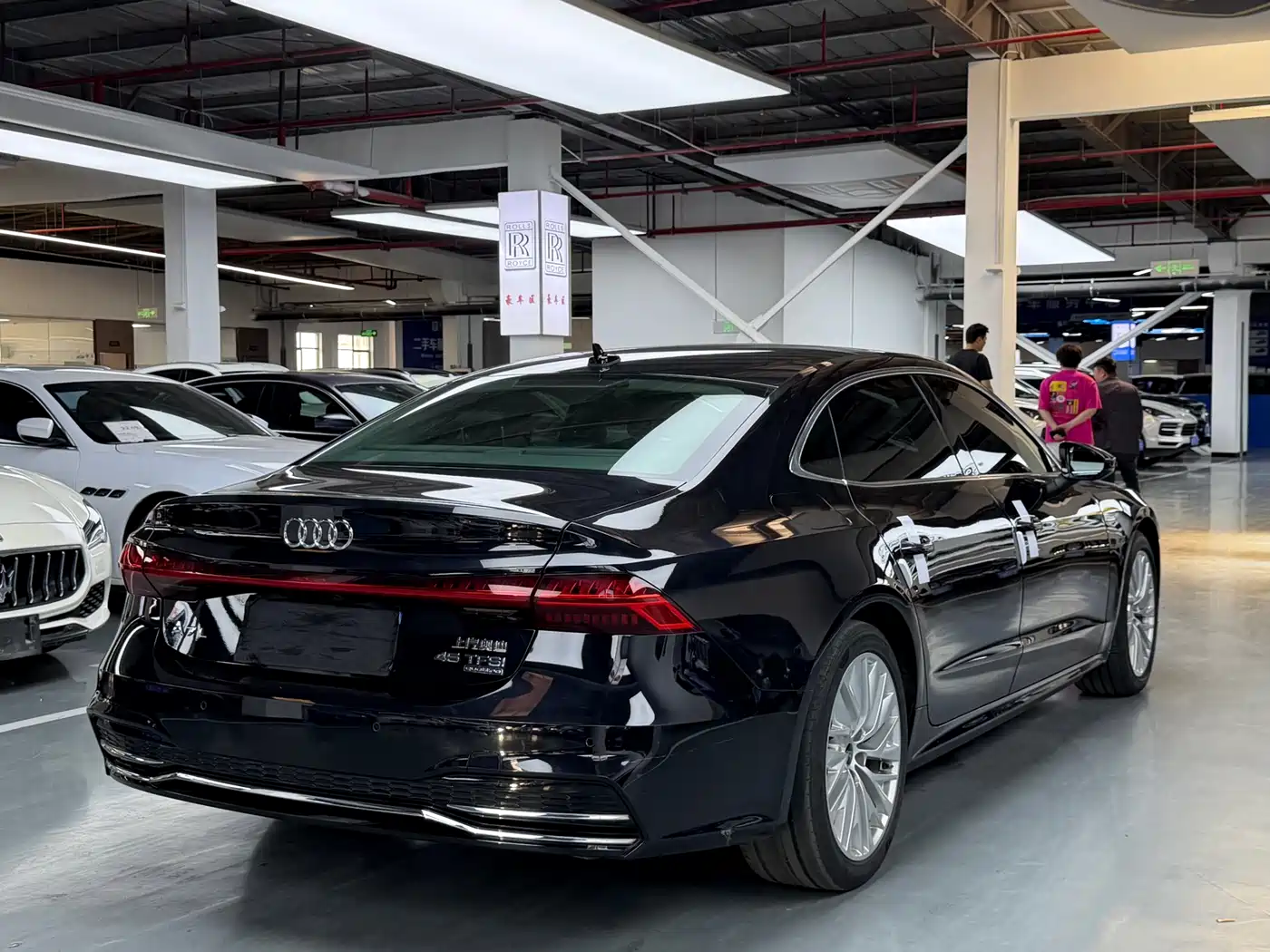 Audi A7L 2024 45TFSI S-line Dream Edition Crystal Package фото 20