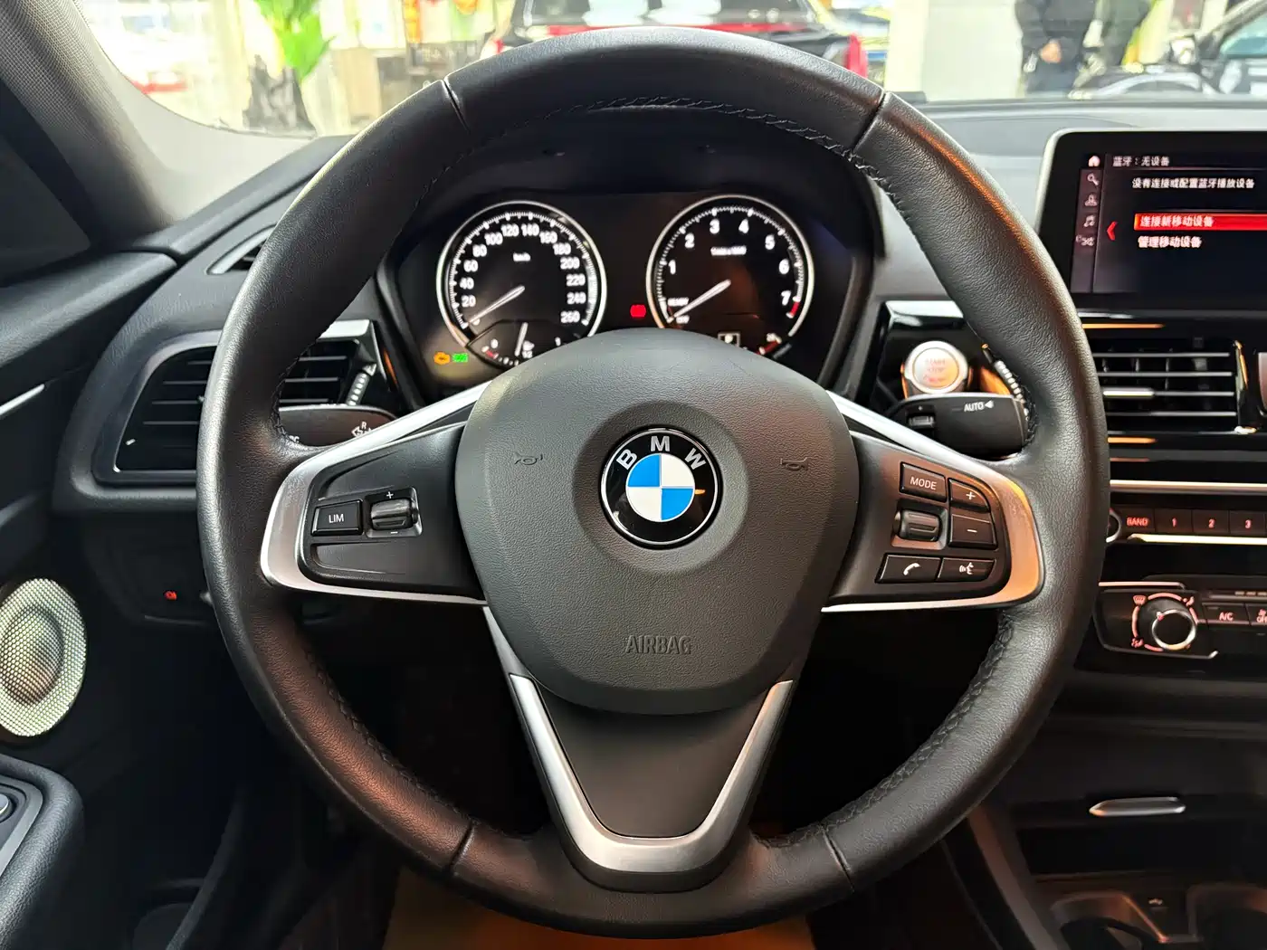 BMW 1-SERIES