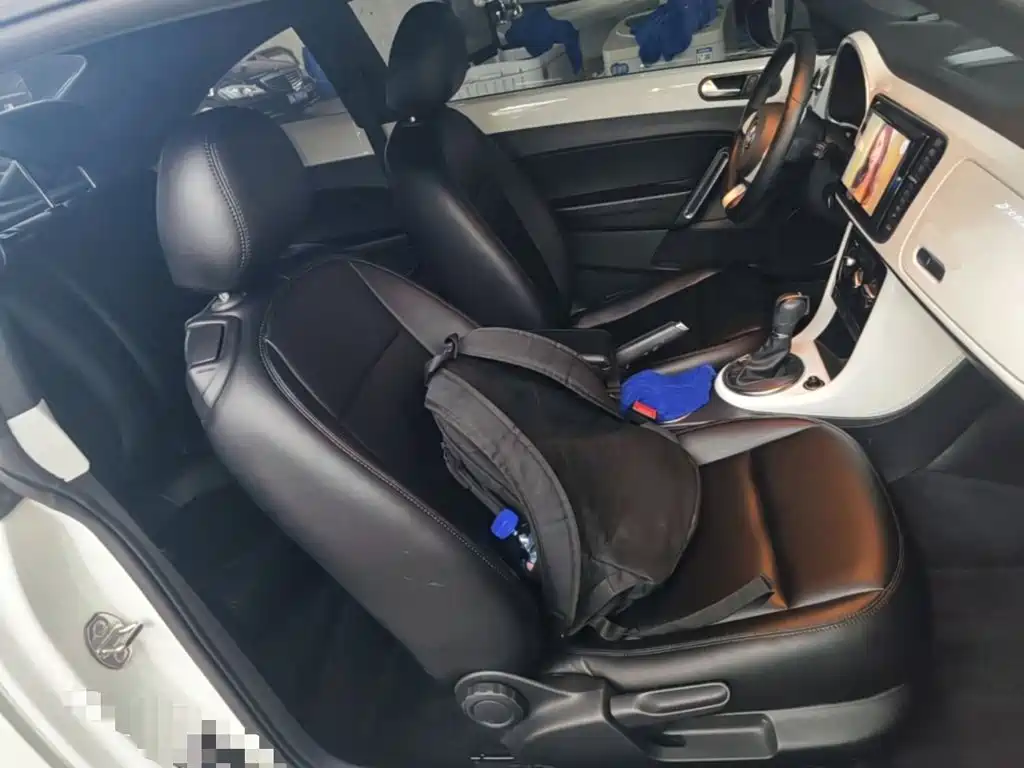 Volkswagen Beetle 2019 2018 180TSI Easy Joy Edition