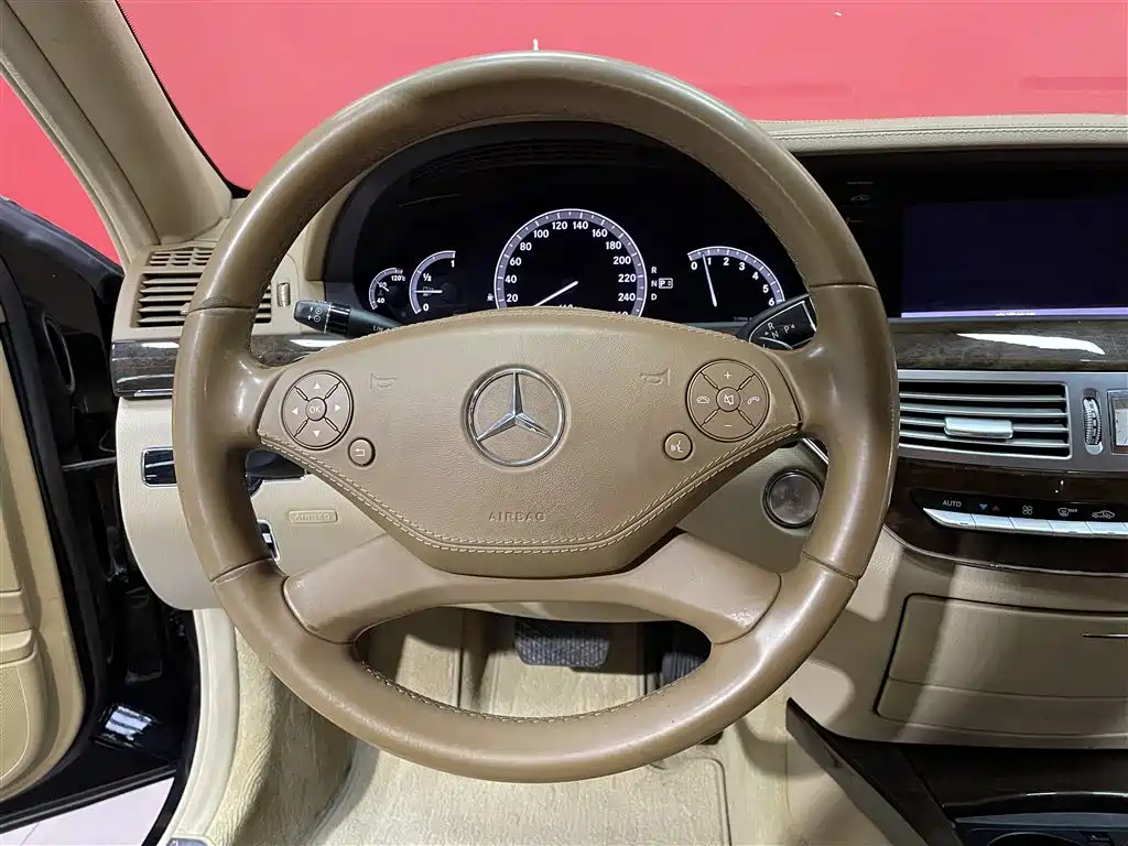 Mercedes-Benz S-Class 2012 S 300 L Premium Grand Edition фото 10