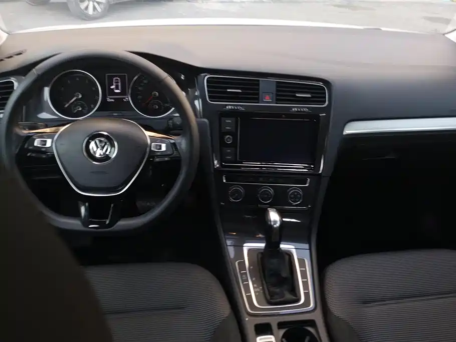 Volkswagen Golf 2019 280TSI DSG Comfort China VI фото 12
