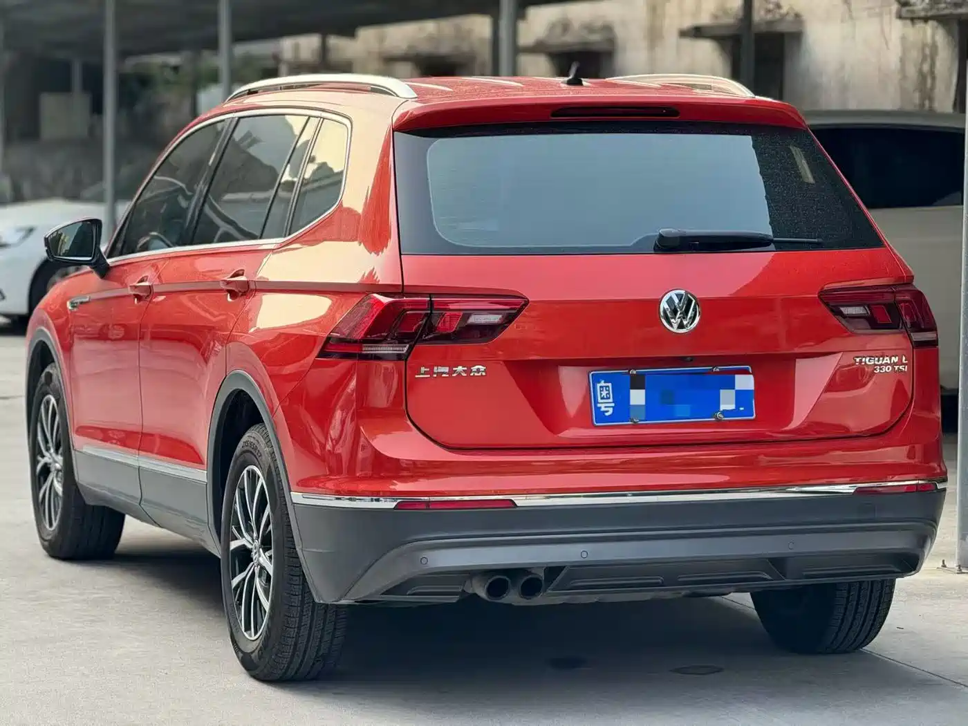 Volkswagen Tiguan L 2017 330TSI Automatic 2WD Comfort Edition фото 9