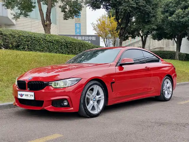 BMW 4 SERIES