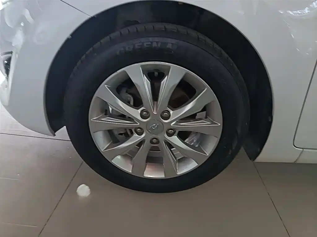 Hyundai Langdong 2016 1.6L Automatic Premium Edition фото 22