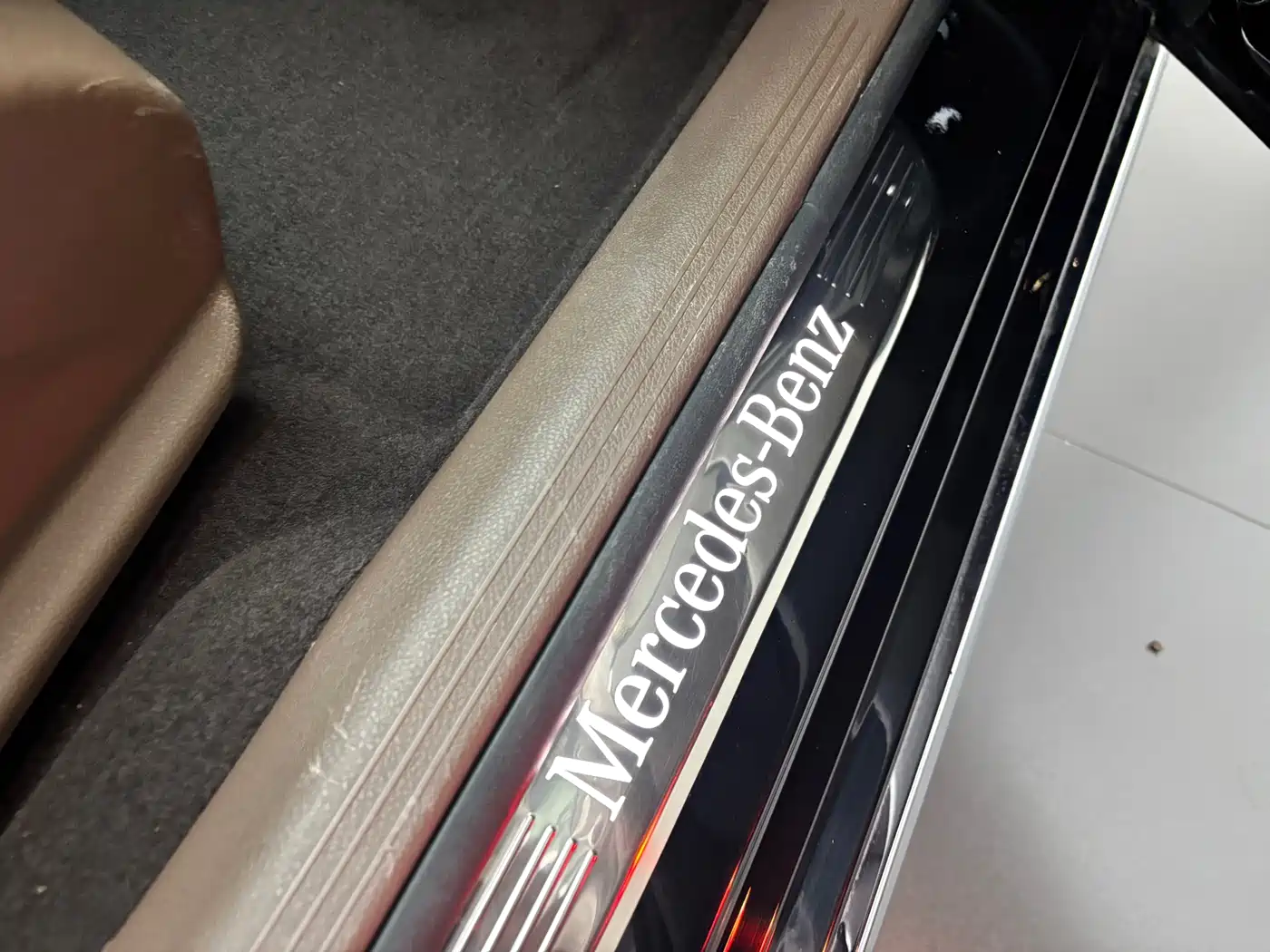 Mercedes-Benz E-Class 2021 E 300 L Fashion фото 12