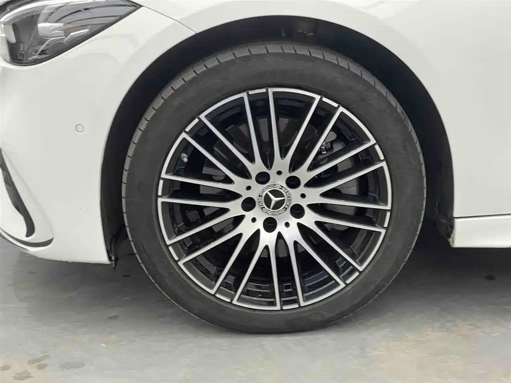 Mercedes-Benz C-Class 2024 C 260 L Sport фото 3