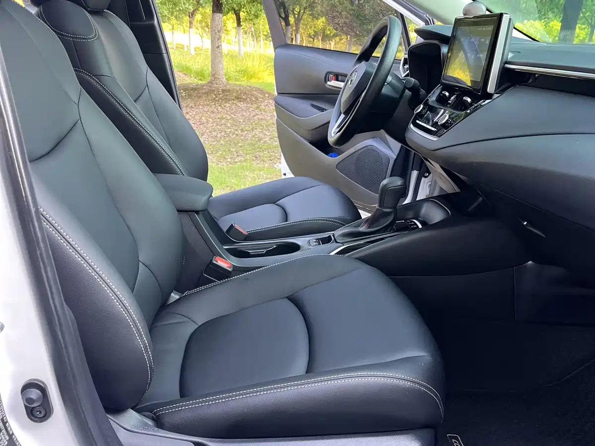 Toyota Corolla 2021 1.2T S-CVT Elite Edition фото 14