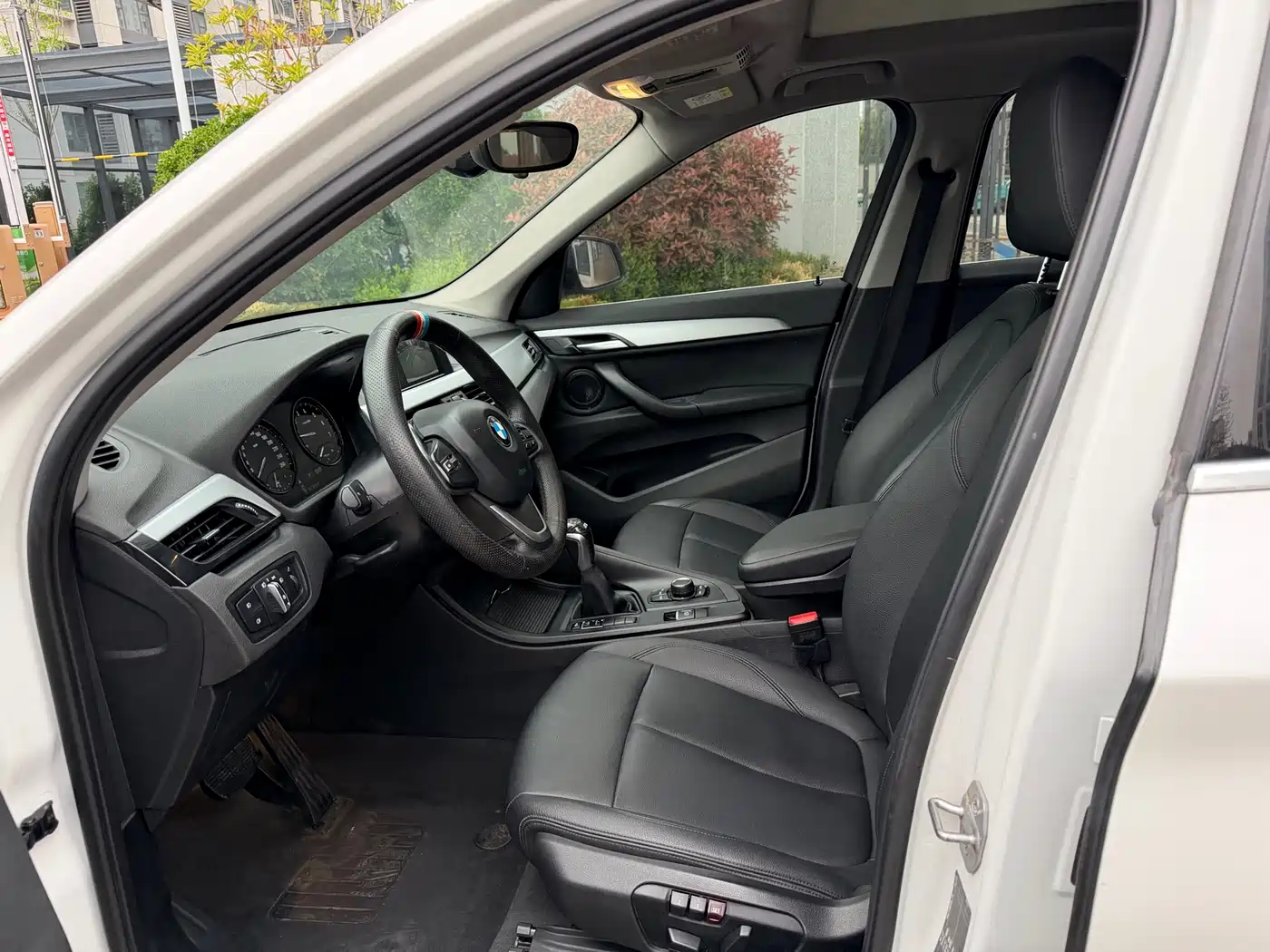 BMW X1 2019 sDrive20Li Leading Model фото 3