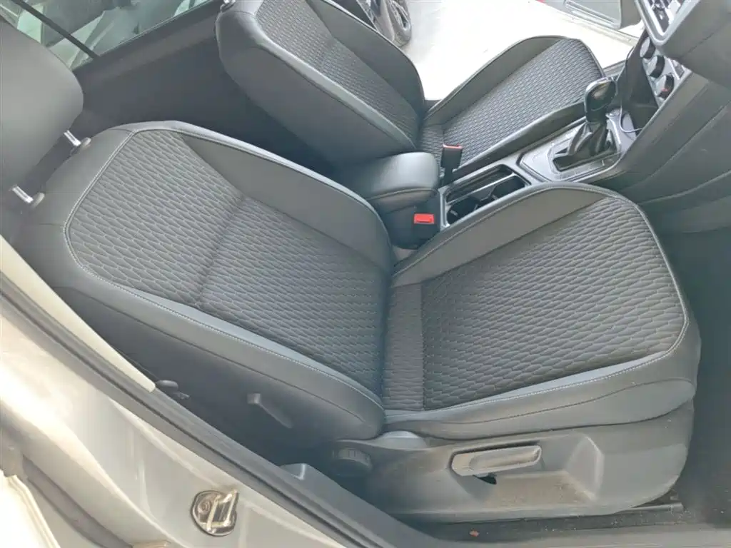 Volkswagen Tiguan L 2019 330TSI Automatic 2WD Trend Edition China VI фото 25