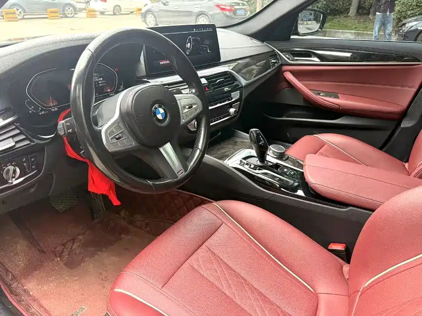 BMW 5 Series 2022 Model Second Facelift 525Li M Sport Package фото 6