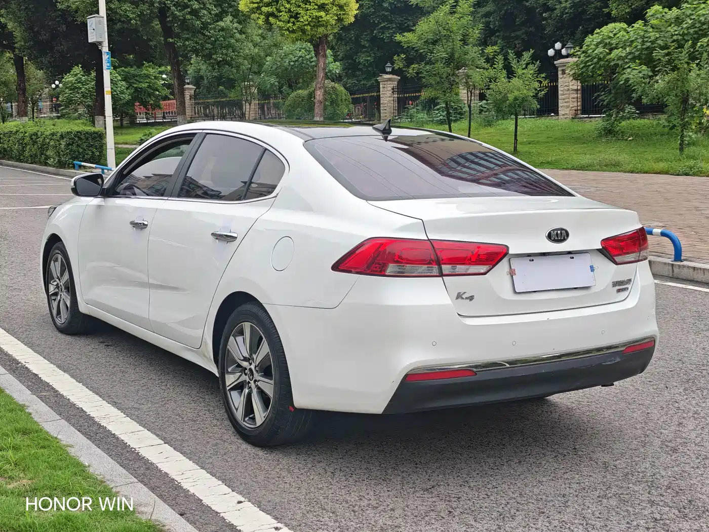 Kia K4 2016 2017 1.6T Automatic T-DLX Turbo