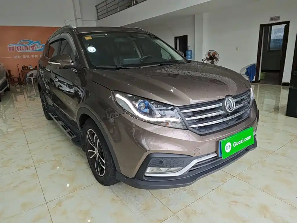 Dongfeng Fengguang Fengguang 580 2018 2017 1.5T CVT Smart Edition