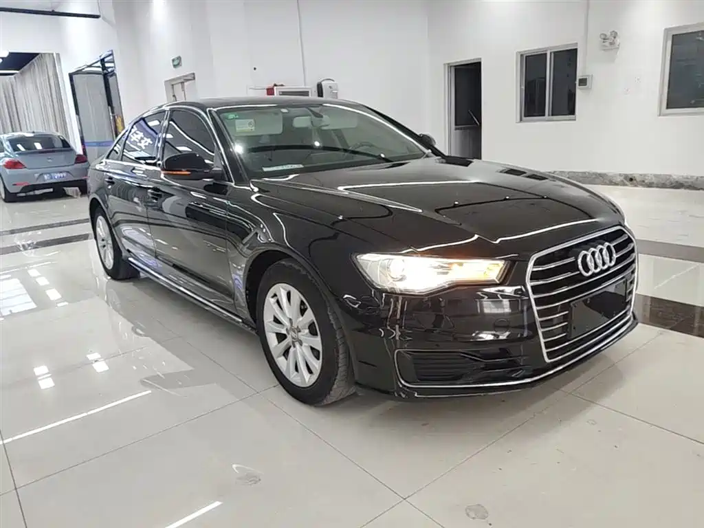 Audi A6L 2016 30 FSI Technology фото 4