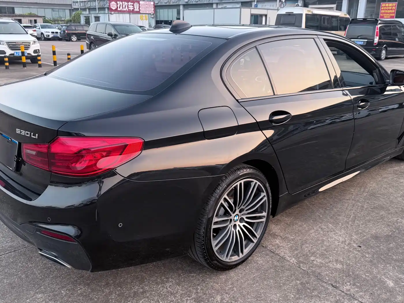 BMW 5 Series 2019 530Li Premium M Sport Package фото 7