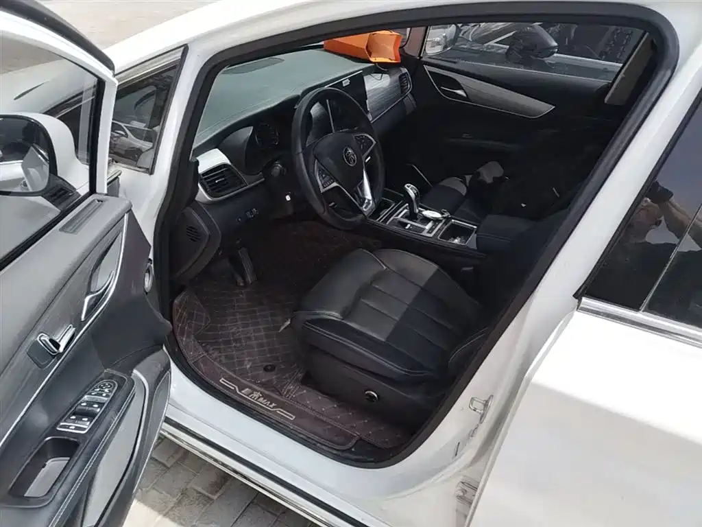 BYD Song MAX New Energy 2019 DM 1.5T Smart Connect Advance 7-seater China VI фото 16