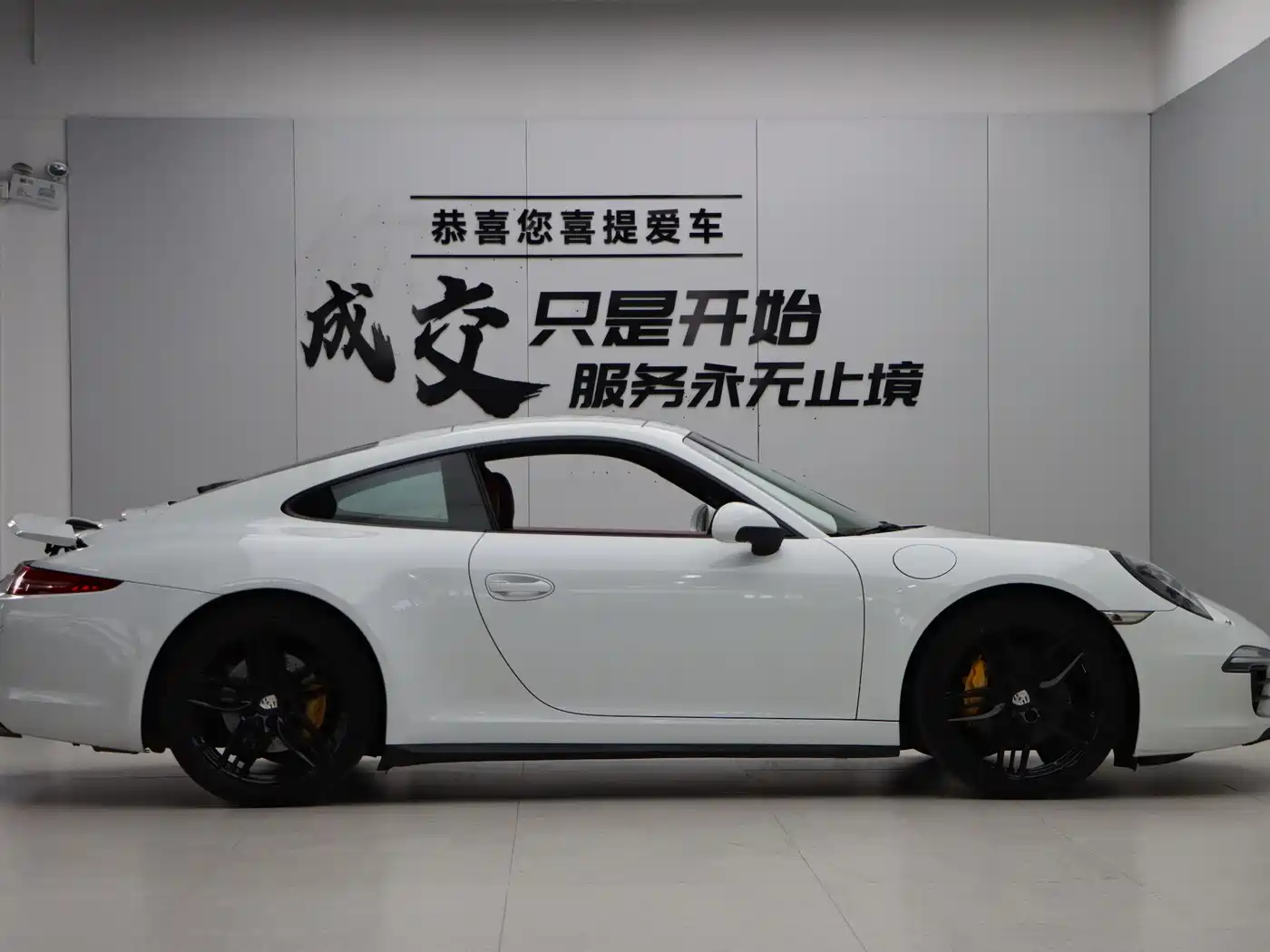 Porsche 911 2015 Carrera 4 3.4L Style Edition фото 8