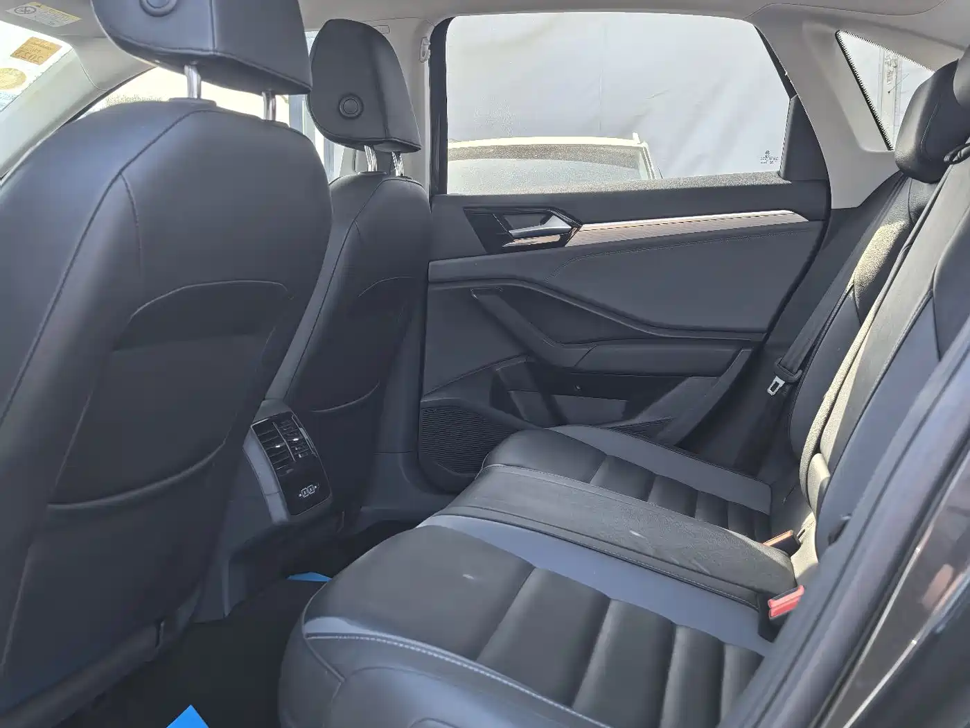 Volkswagen Sagitar 2021 200TSI DSG Comfort Smart Edition фото 5