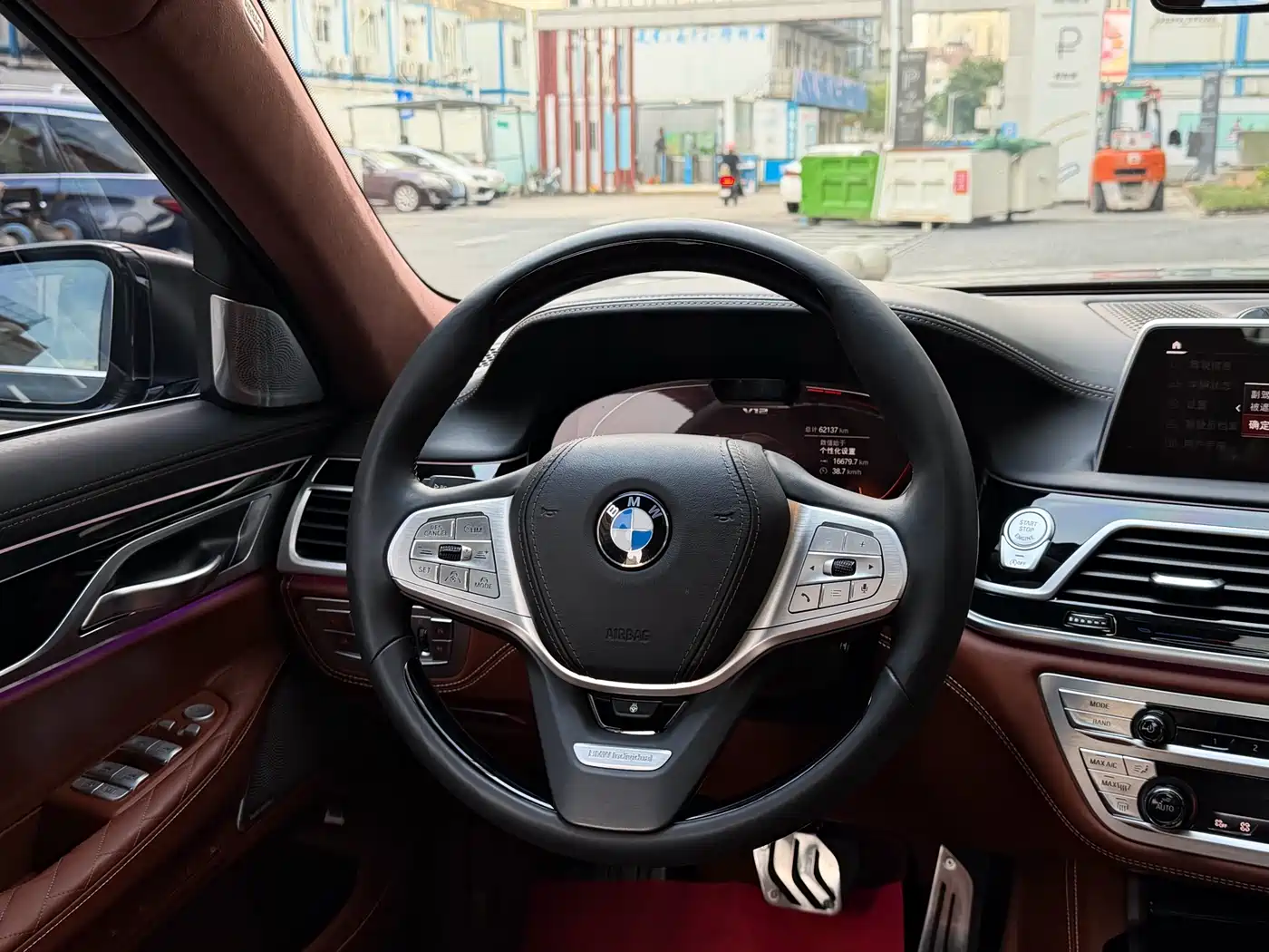 BMW 7 Series 2019 M760Li xDrive V12 Sport Package фото 13