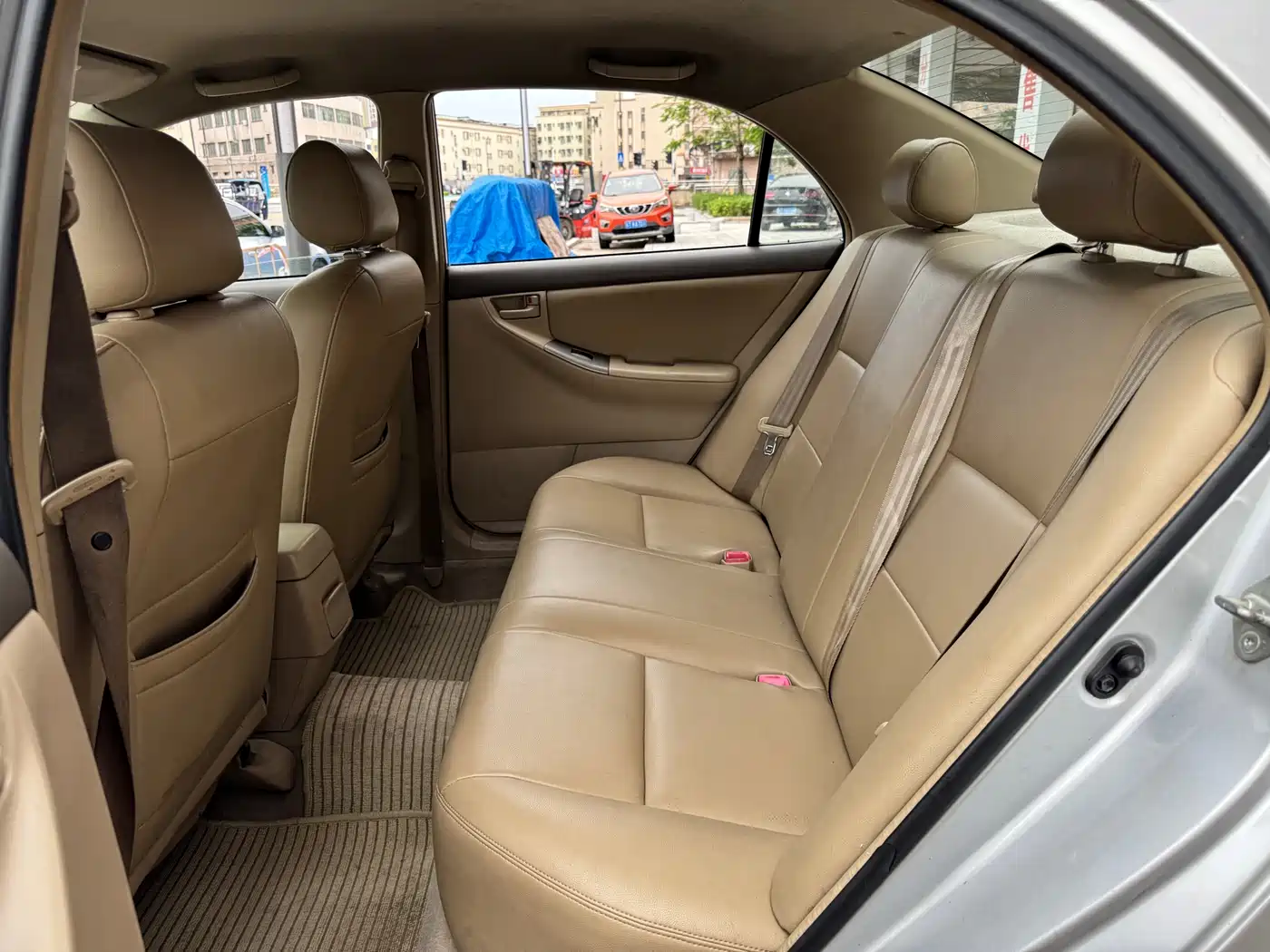 Toyota Corolla 2011 1.6L Manual Special Offer Edition фото 5