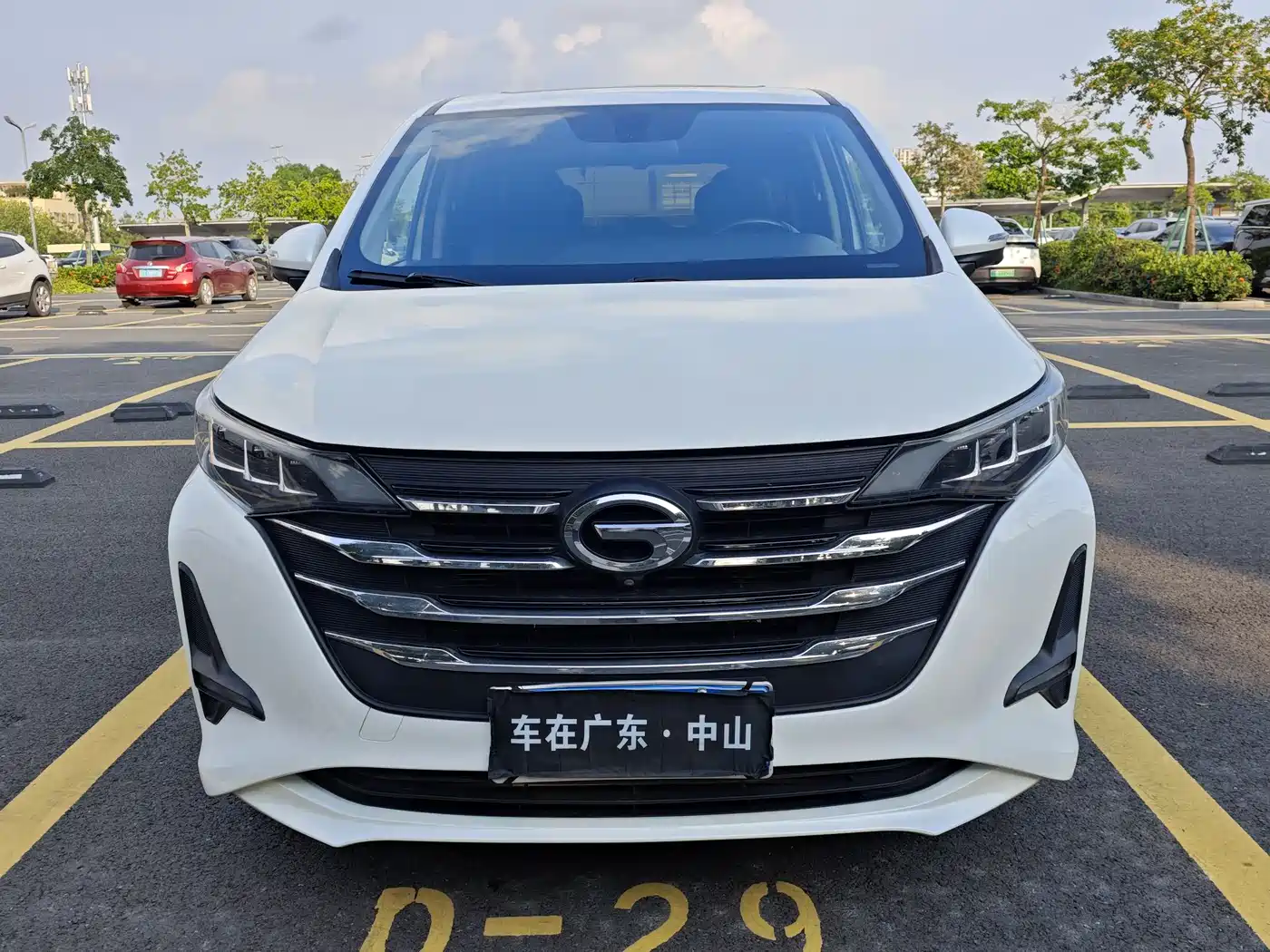 GAC Trumpchi Trumpchi M6 2019 270T Automatic Premium (7-seater) China V фото 2