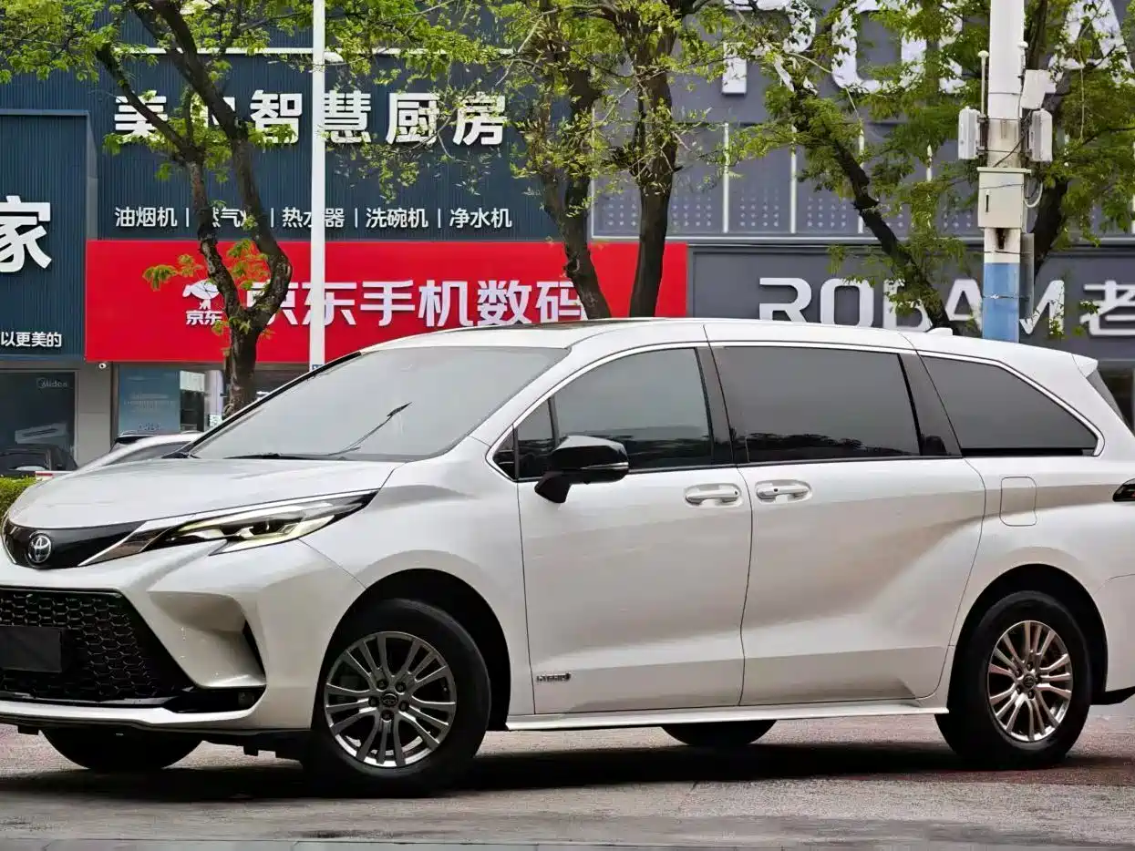 Toyota Sienna 2021 2.5L Hybrid Comfort Edition