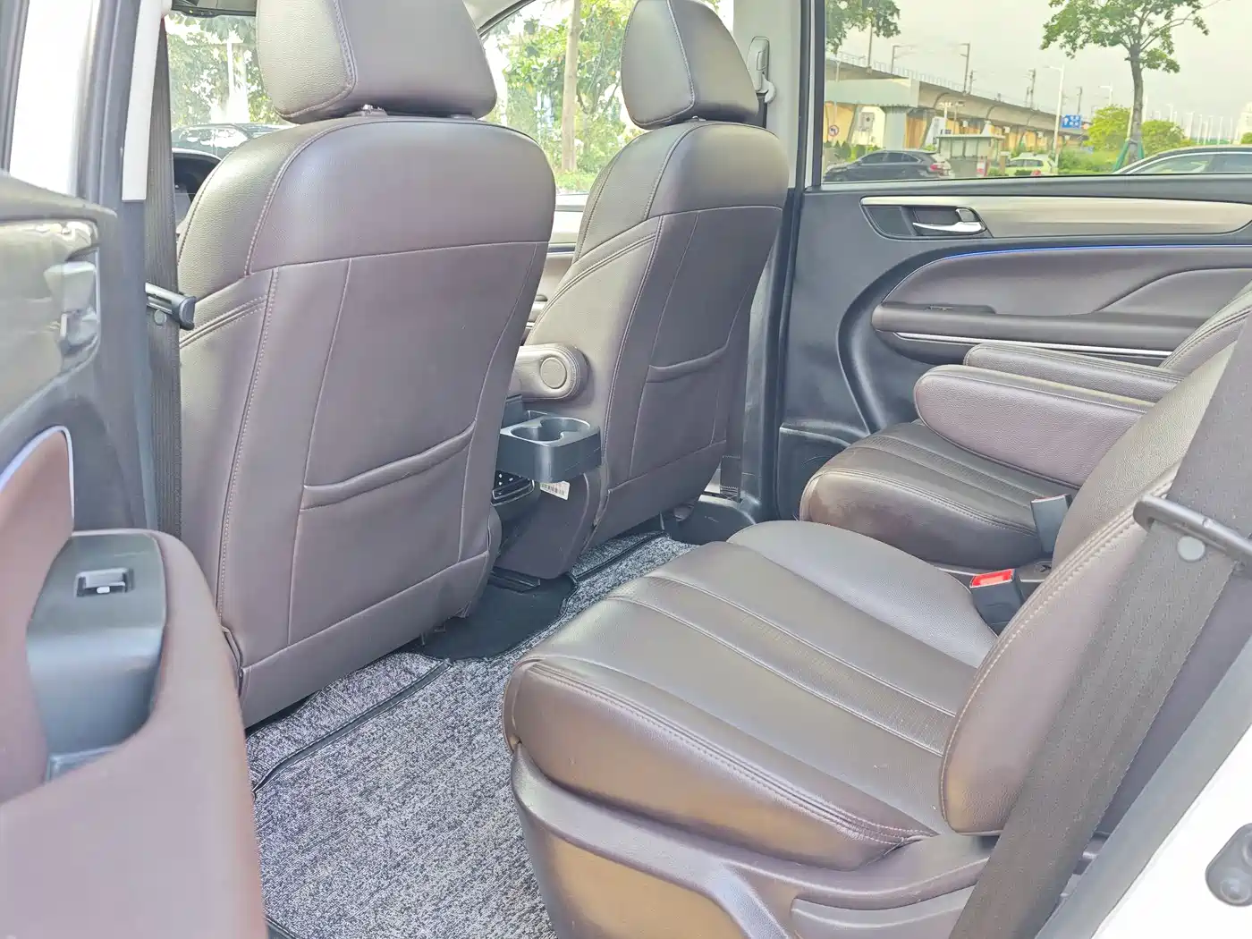 GAC Trumpchi Trumpchi M6 2019 270T Automatic Premium (7-seater) China V фото 16