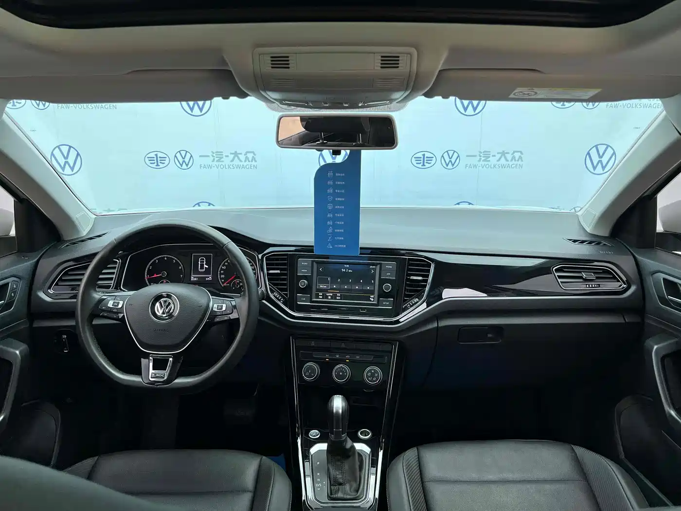 Volkswagen T-ROC 2018 280TSI DSG 2WD Comfort (China V) фото 5