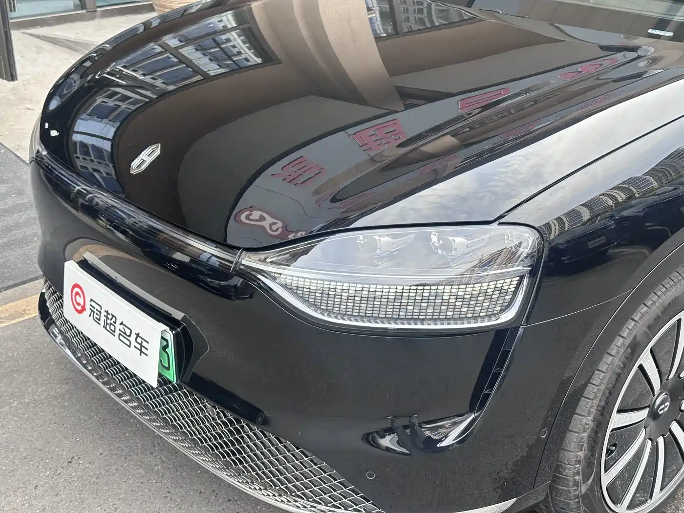 AITO Wenjie AITO M9 2024 Pure Electric Max Edition 100kWh 6-Seater фото 7