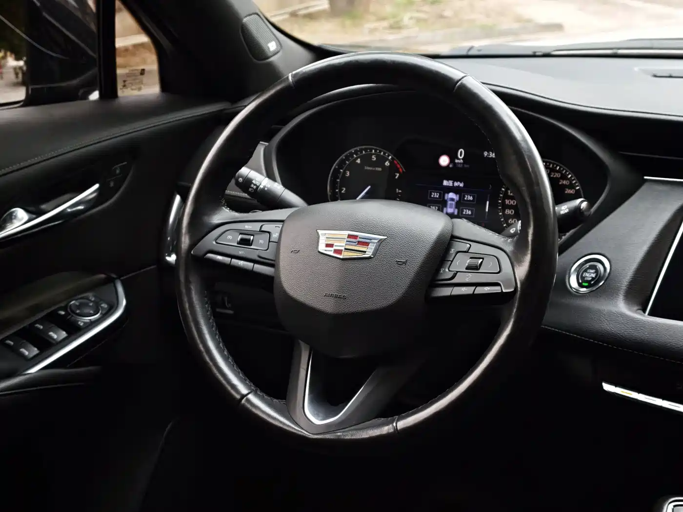 Cadillac XT4 2019 2018 28T FWD Leading Edition
